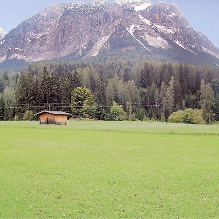 Helle Ferienwohnung In Ehrwald Esterno foto